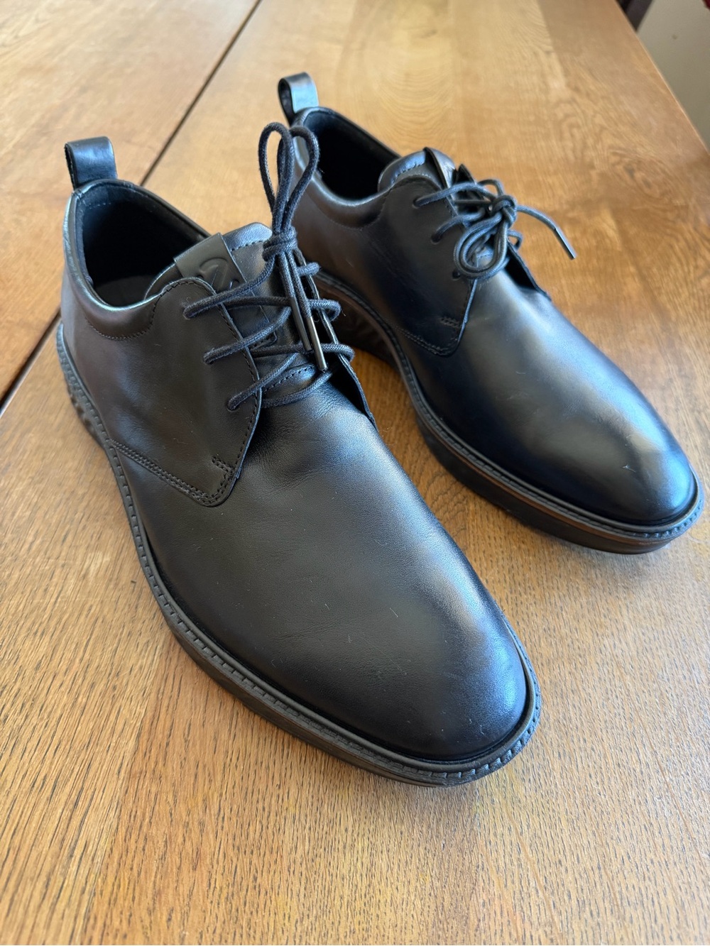 Ecco Black Leather Derby Lace-Up Shoes
